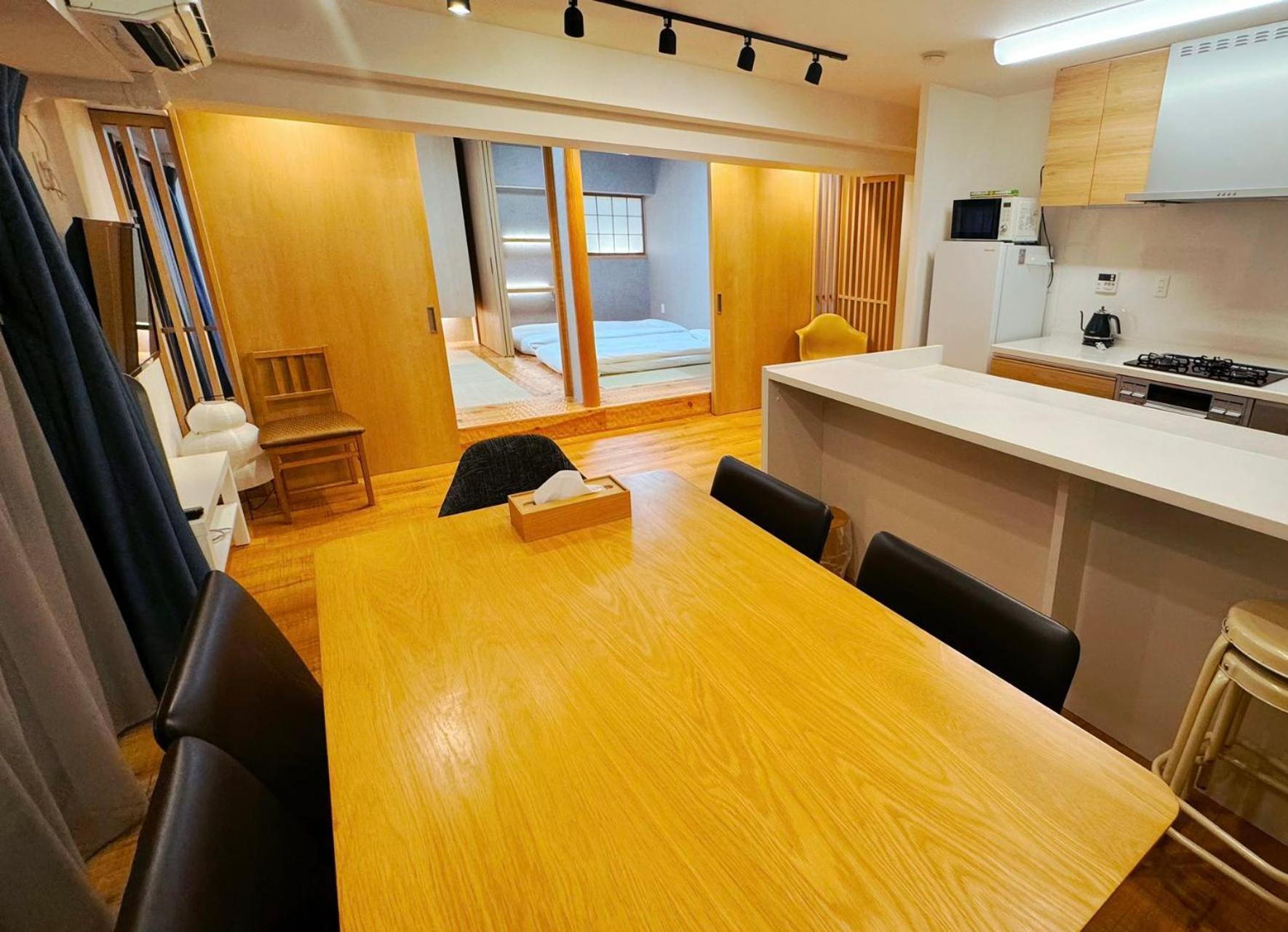 Apartamento Asakusa Tatami Retreat: Convenient Metro Access Tóquio
